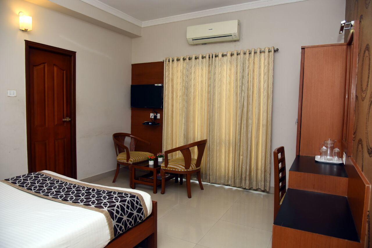 Hotel Pearl International Chennai Zewnętrze zdjęcie