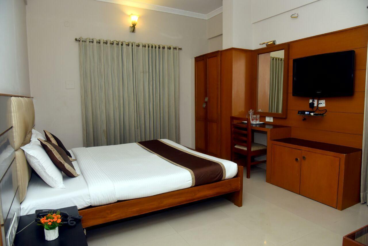 Hotel Pearl International Chennai Zewnętrze zdjęcie